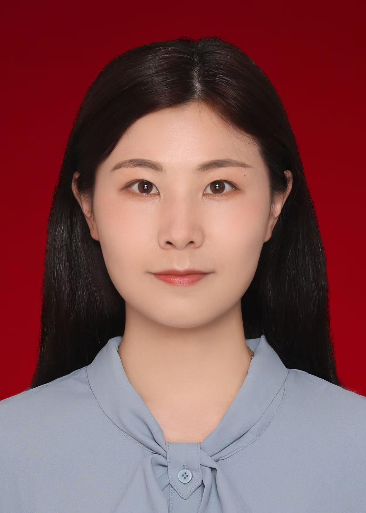陈芸.jpg